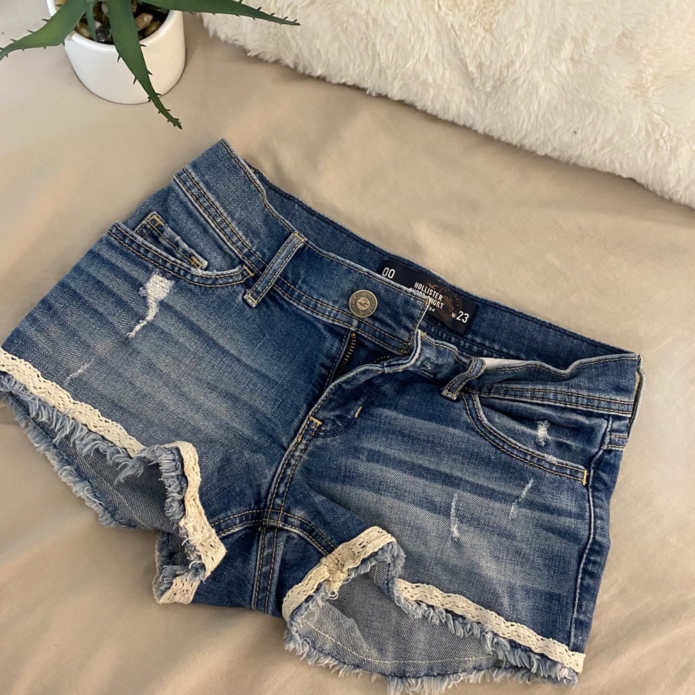 Short shorts Hollister